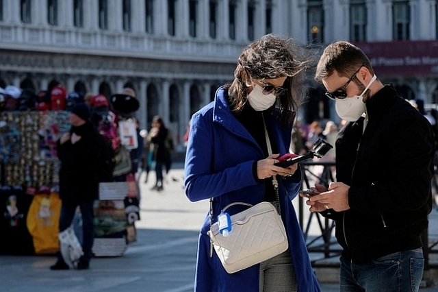 Sốc: Virus Covid-19 có thể sống 96 giờ trên màn hình điện thoại - 1 Sốc: Virus Covid-19 có thể sống 96 giờ trên màn hình điện thoại - 1