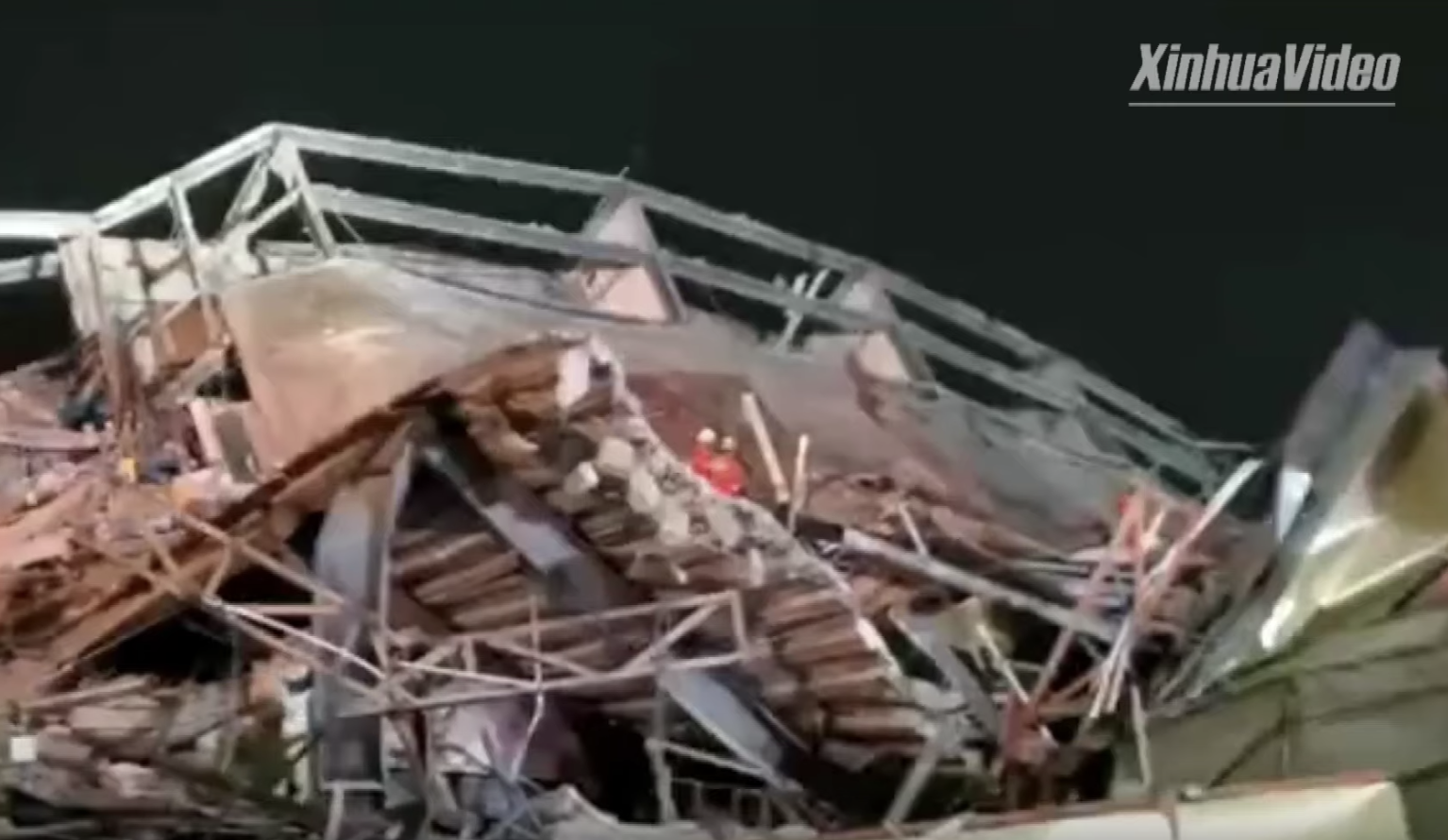 20 người chết trong vụ sập nhà cách ly Covid-19 ở Trung Quốc