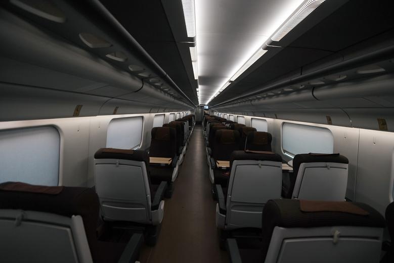 Tăng gần 1.800 ca nhiễm mới một ngày, Italia vắng lặng mùa dịch Covid-19