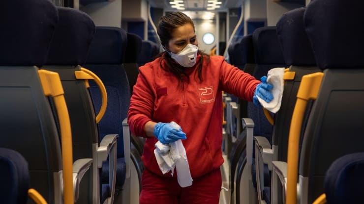 Pháp, Tây Ban Nha có hơn 2.000 ca nhiễm, dịch Covid-19 bùng phát ở châu Âu