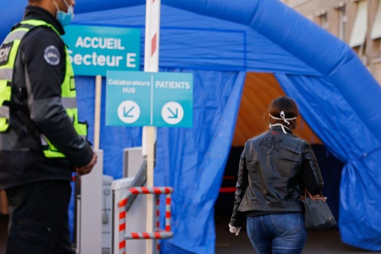 Quan chức cảnh báo hệ thống y tế Thụy Sĩ có thể "vỡ trận" vì Covid-19