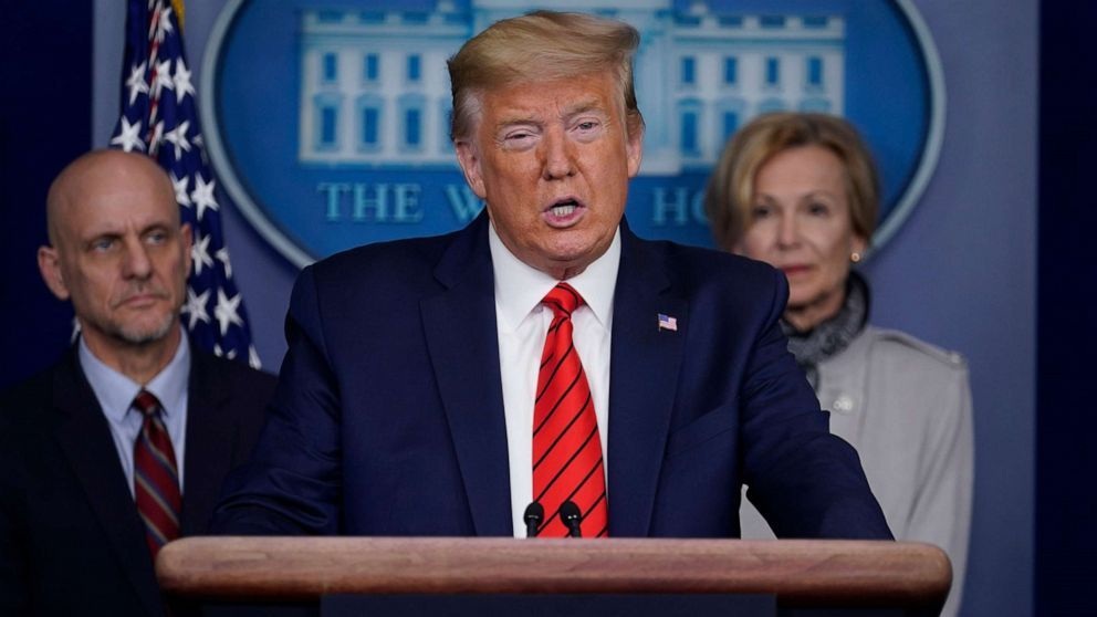 Ông Trump đổ lỗi cho Trung Quốc khiến Covid-19 lan rộng