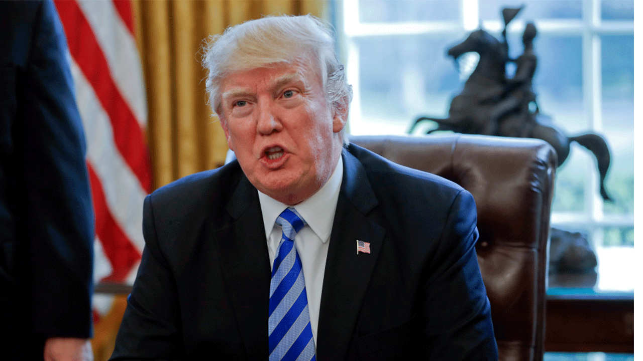 Ông Trump chỉ đạo thử nghiệm thuốc chống sốt rét trị Covid-19