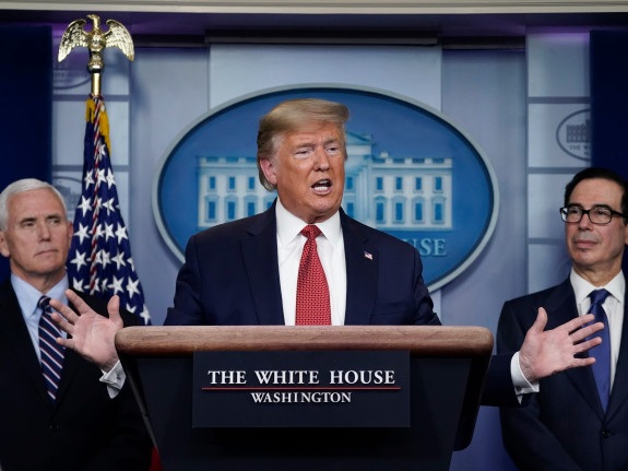 Số ca mắc Covid-19 ở Mỹ vượt 100.000 người