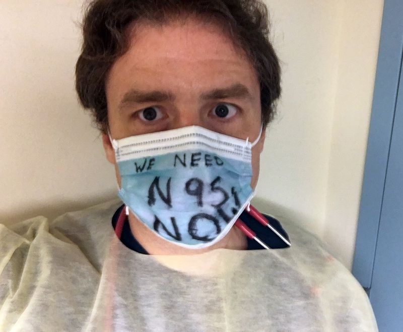 Bác sĩ, y tá ở New York: “Chúng tôi như đang trên một sứ mệnh tự sát”