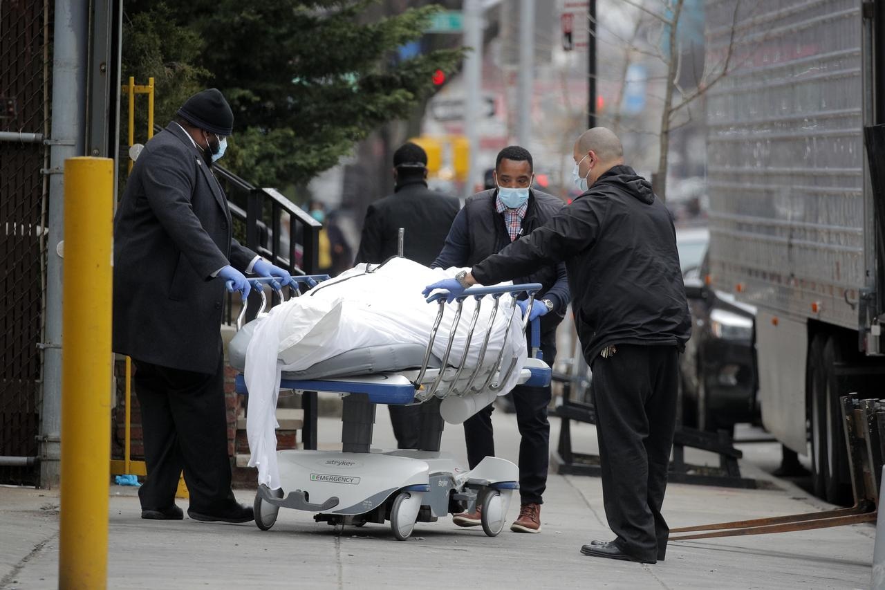 Mỹ huy động 100.000 túi đựng thi thể giữa đại dịch Covid-19