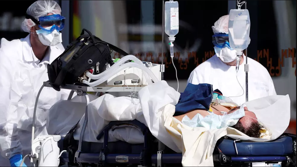 Gần 9.000 người chết vì Covid-19 tại Pháp