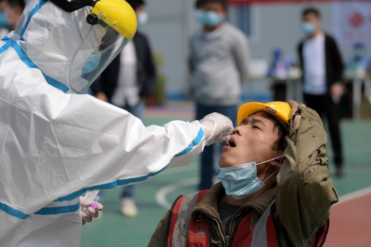 Lo dịch tái bùng nổ, Trung Quốc truy tìm “mầm bệnh thầm lặng”