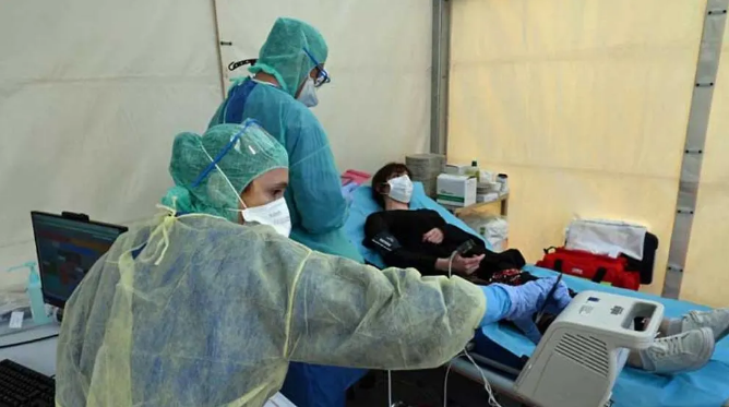 Hơn 10.800 người chết, Pháp lần thứ 2 gia hạn lệnh phong tỏa