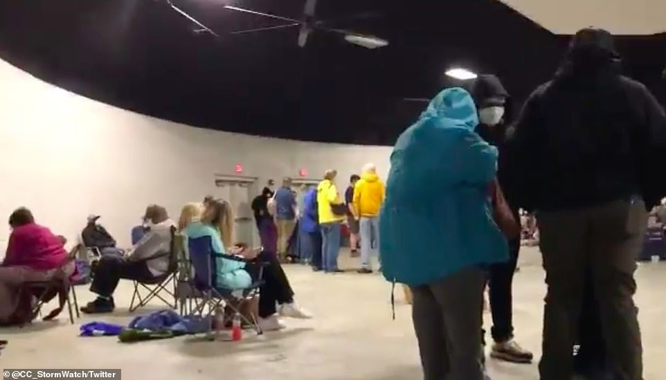 Mỹ: 40 cơn lốc xoáy càn quét kinh hoàng giữa dịch Covid-19, 31 người chết