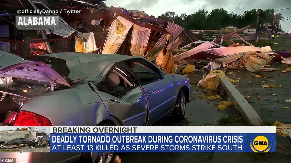 Mỹ: 40 cơn lốc xoáy càn quét kinh hoàng giữa dịch Covid-19, 31 người chết