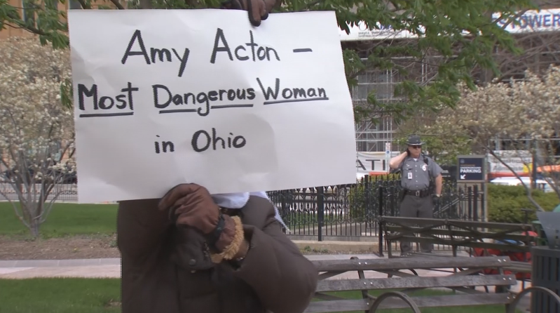 Phớt lờ lệnh cấm tụ tập, người Mỹ biểu tình phản đối giãn cách xã hội