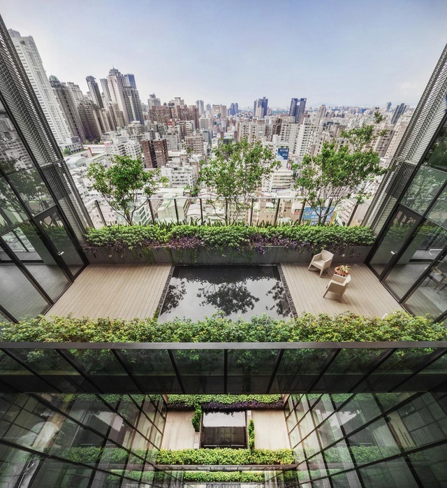 Những tòa nhà “phủ kín” cây xanh ấn tượng thế giới, Việt Nam cũng góp mặt - 8