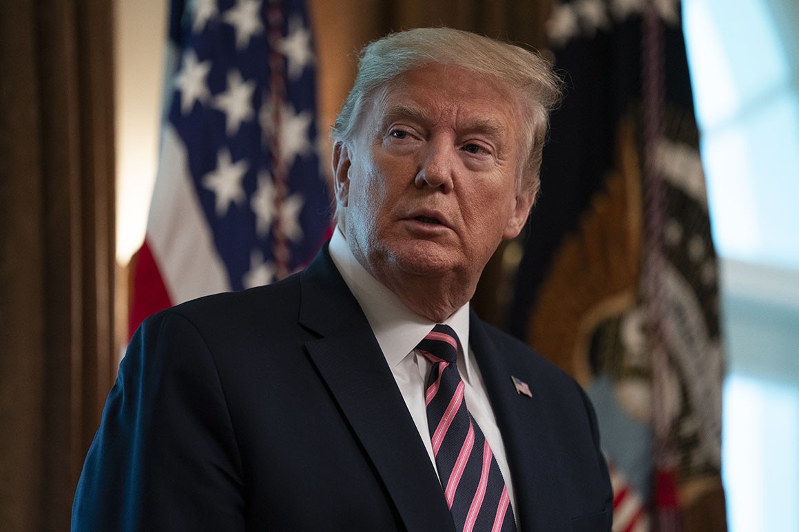 Tổng thống Trump lý giải nguyên nhân bất ngờ bỏ họp báo Covid-19