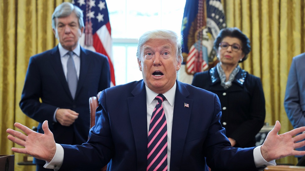 Ông Trump tự nhận là tổng thống chăm chỉ nhất lịch sử