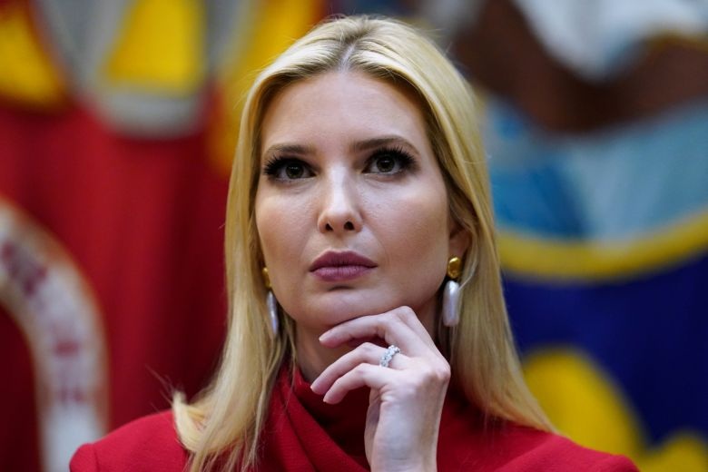 Trợ lý của "ái nữ" Nhà Trắng Ivanka Trump mắc Covid-19