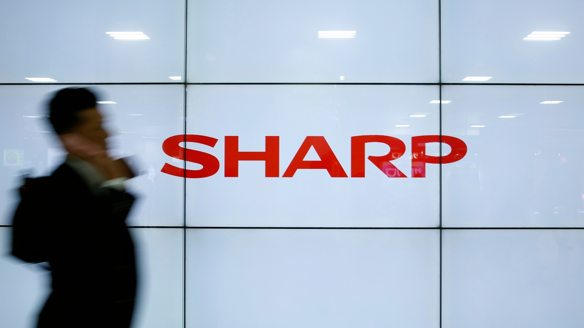 Sharp: Từ tượng đài công nghệ đến kẻ núp bóng thương hiệu Nhật Bản