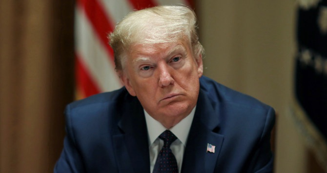 Giới khoa học phát hoảng khi ông Trump dùng thuốc sốt rét ngừa Covid-19