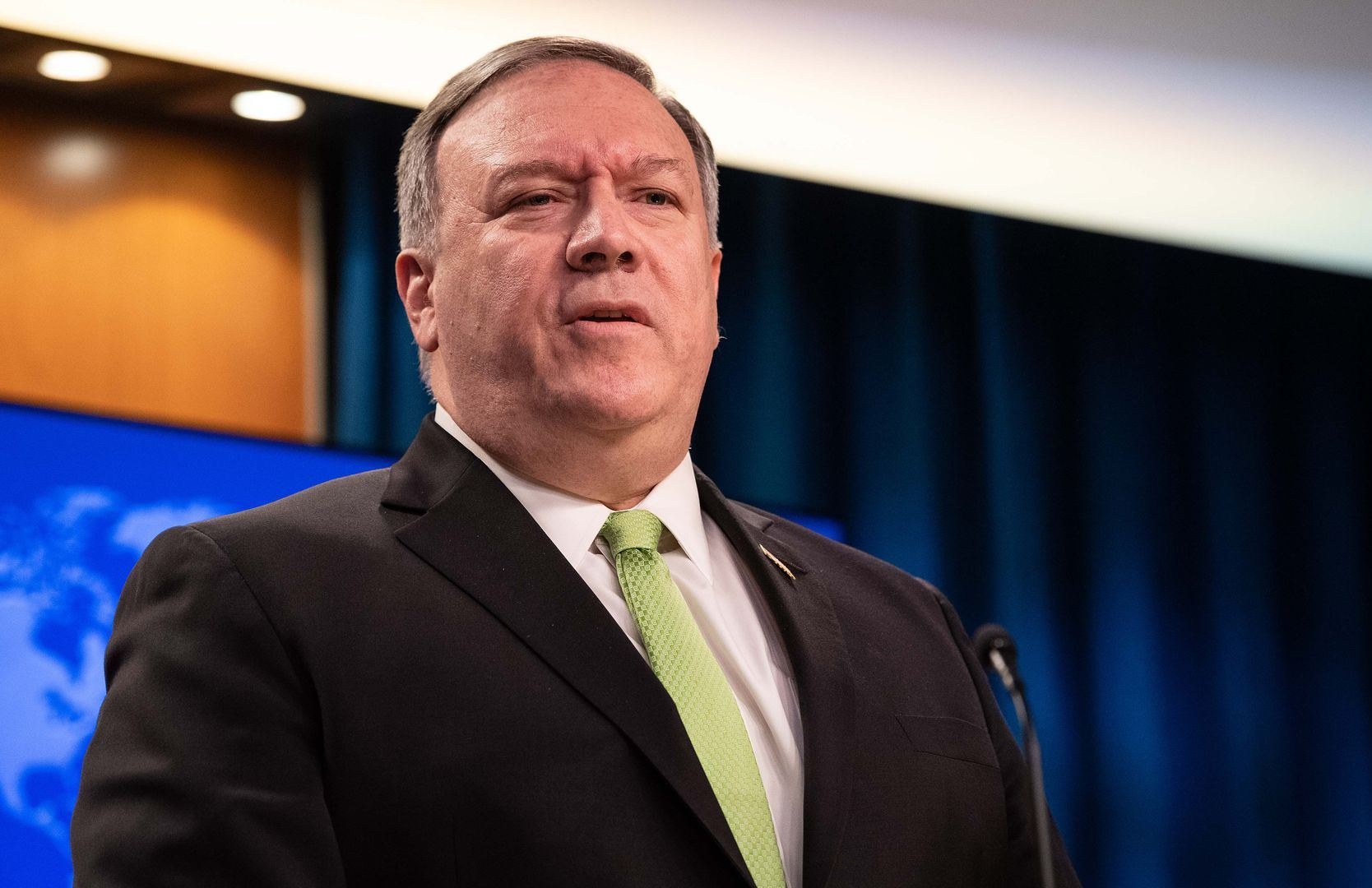 Tuyên bố Hong Kong không còn tự chủ, Mỹ dọa tước quy chế đặc biệt