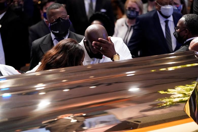 Lễ tang đẫm nước mắt của George Floyd