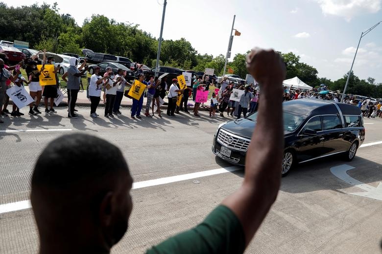 Lễ tang đẫm nước mắt của George Floyd