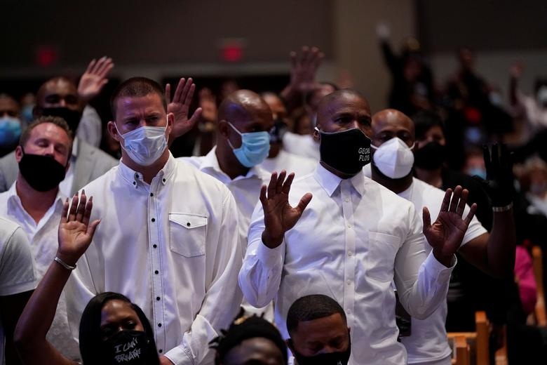 Lễ tang đẫm nước mắt của George Floyd