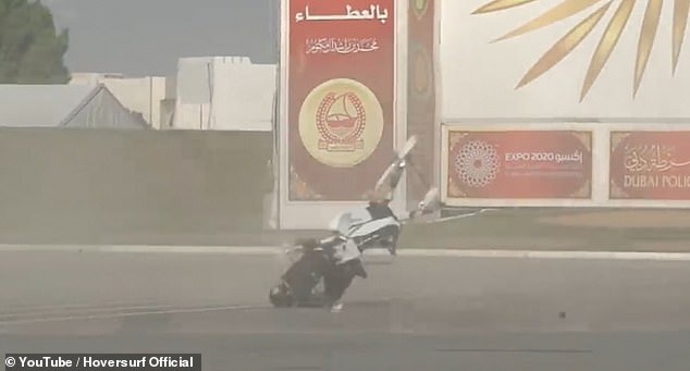 Video cảnh sát Dubai ngã lộn nhào khi điều khiển xe bay