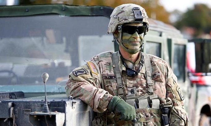 Lý do ông Trump bất ngờ rút gần 10.000 quân khỏi Đức