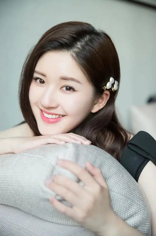 Triệu Lộ Tư được kỳ vọng trở thành tiểu hoa đán trong tương lai