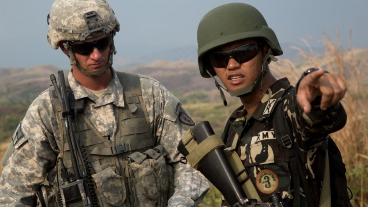 Philippines "hâm nóng" quan hệ với Mỹ khi Trung Quốc gia tăng bành trướng