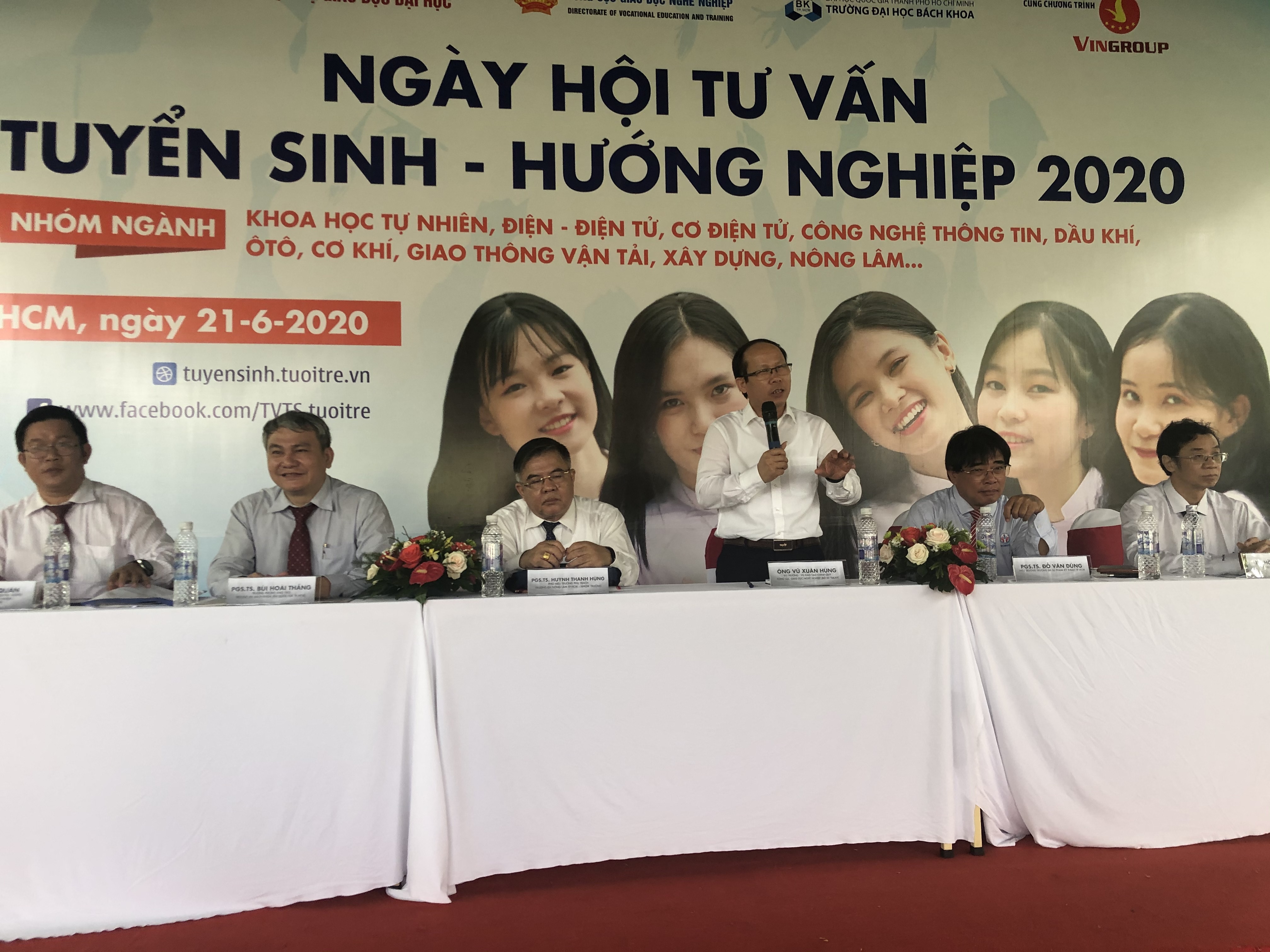 TPHCM: Hàng nghìn thí sinh dự ngày hội tư vấn xét tuyển ĐH, CĐ 2020 - 2