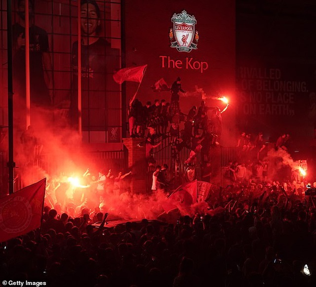 Liverpool: Những nỗi đau đủ lớn và hạnh phúc vỡ òa - 4 Liverpool: Những nỗi đau đủ lớn và hạnh phúc vỡ òa - 4