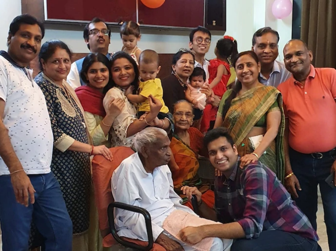 “Cuộc chiến tử thần” của 11 người cùng mắc Covid-19 trong một gia đình