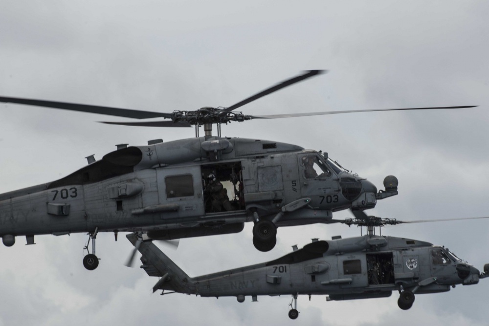 Máy bay quân sự Mỹ phô diễn sức mạnh trong tập trận tại Biển Đông