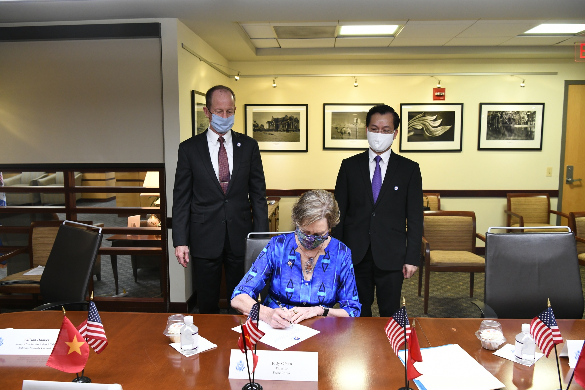 Tổng thống Donald Trump chúc mừng 25 năm quan hệ Việt - Mỹ