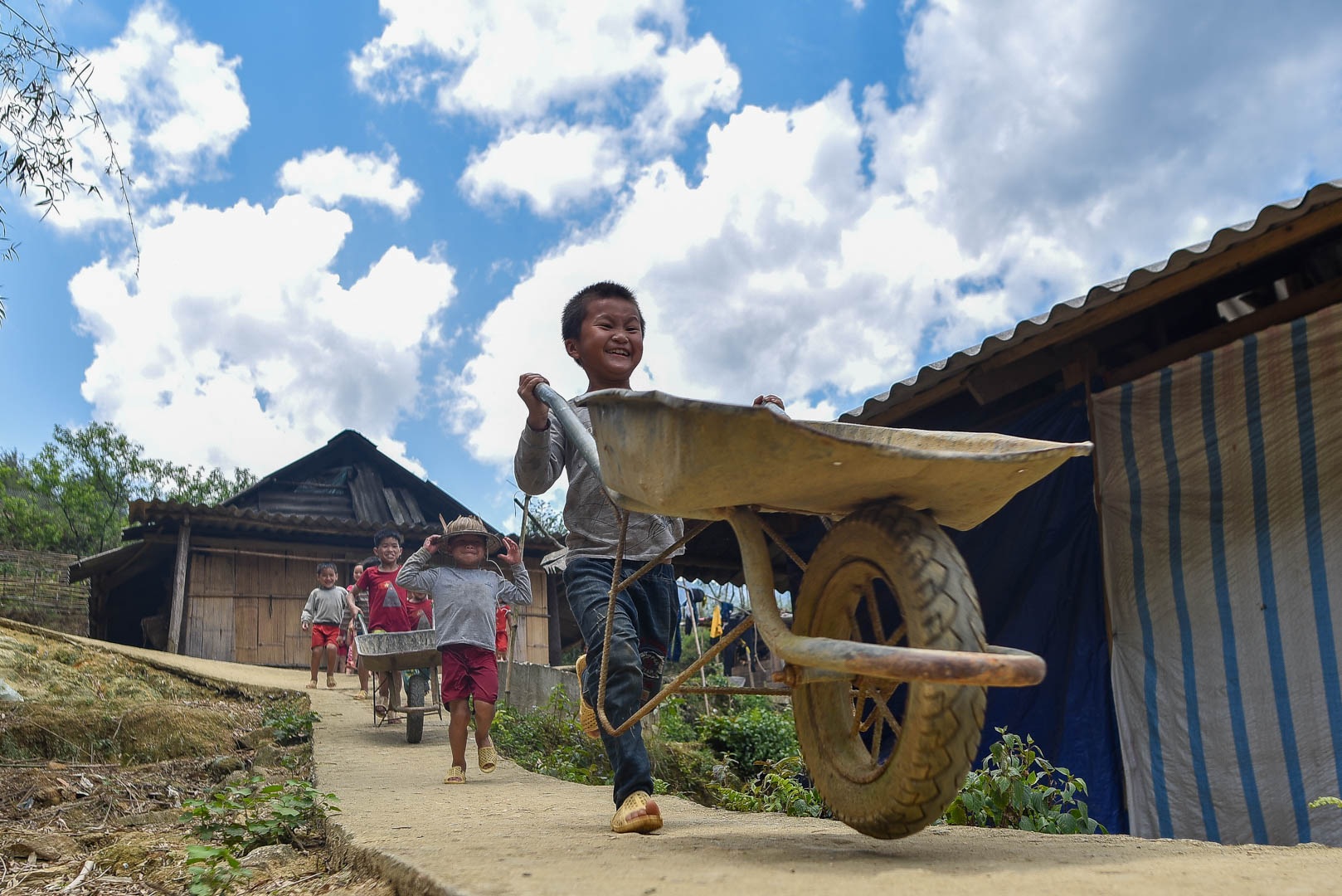 Ngày hè của trẻ em vùng cao Lào Cai - 6