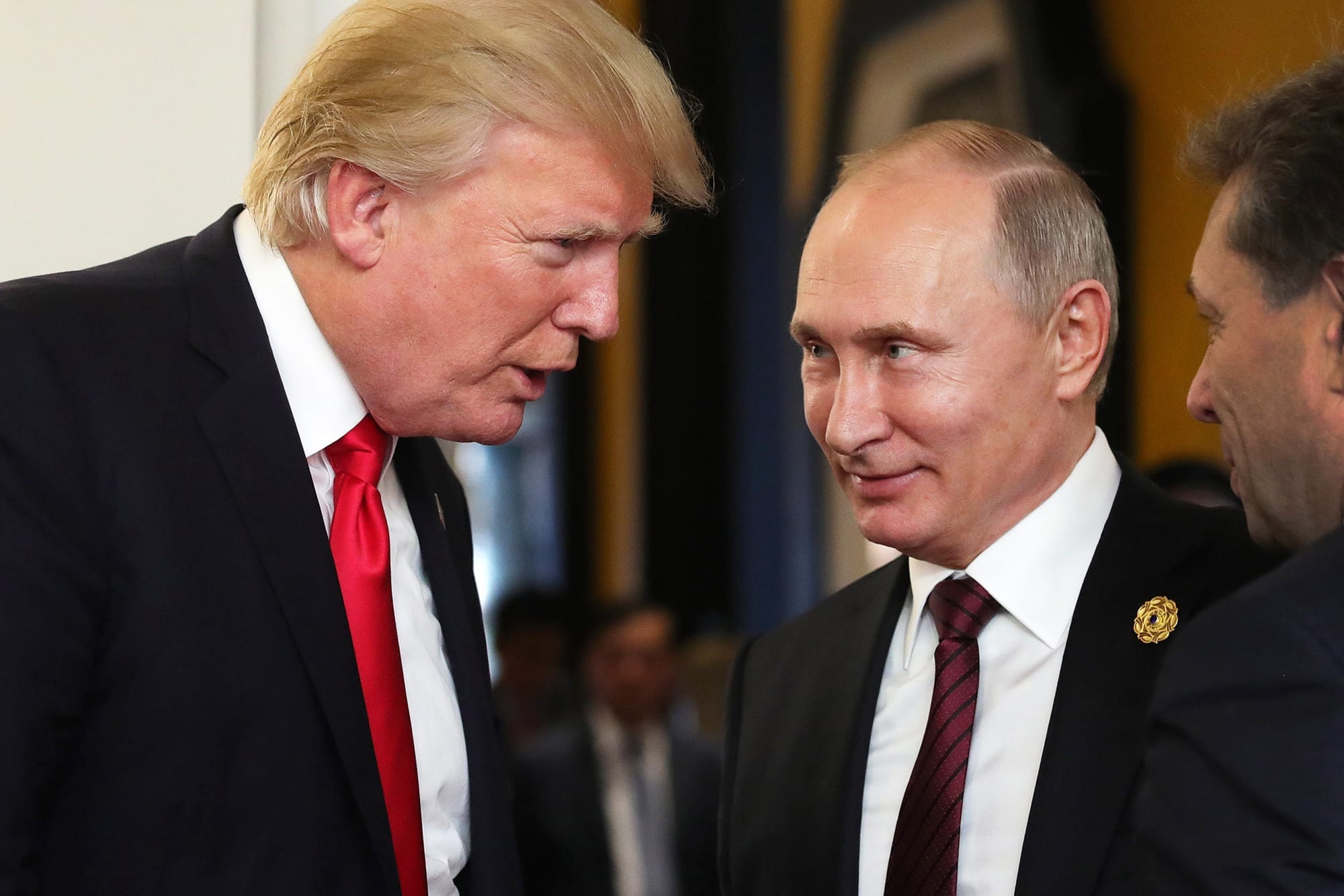 Trump - Putin điện đàm giữa lúc căng thẳng