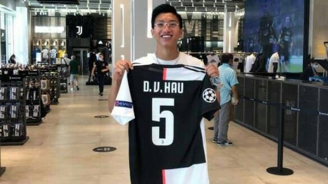 Báo Thái Lan: “Đoàn Văn Hậu về nước với áo số 5 của… Juventus” - 1