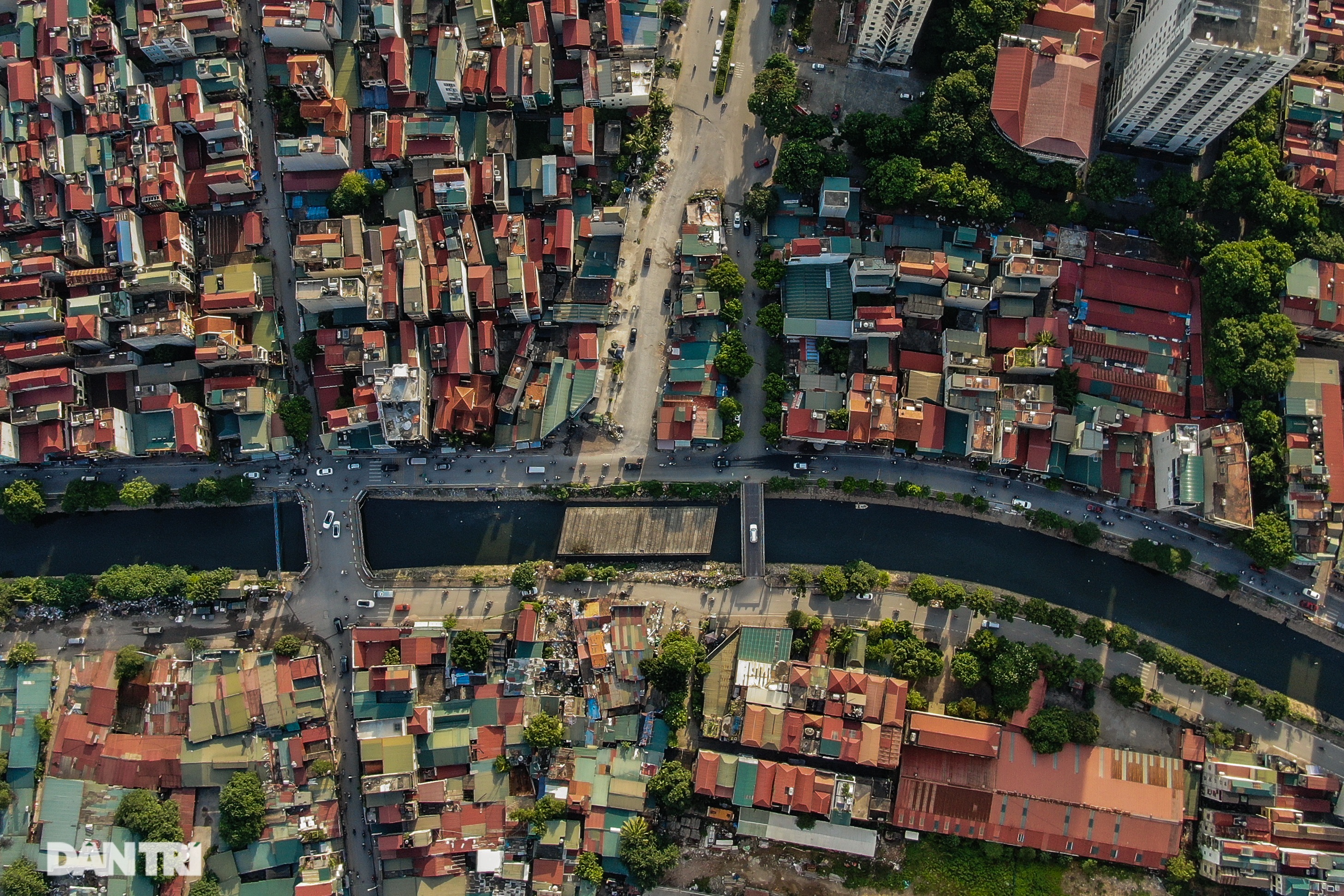 Hà Nội: Tuyến đường dài hơn 2 km lụt tiến độ gần 20 năm - 6 Hà Nội: Tuyến đường dài hơn 2 km lụt tiến độ gần 20 năm - 6