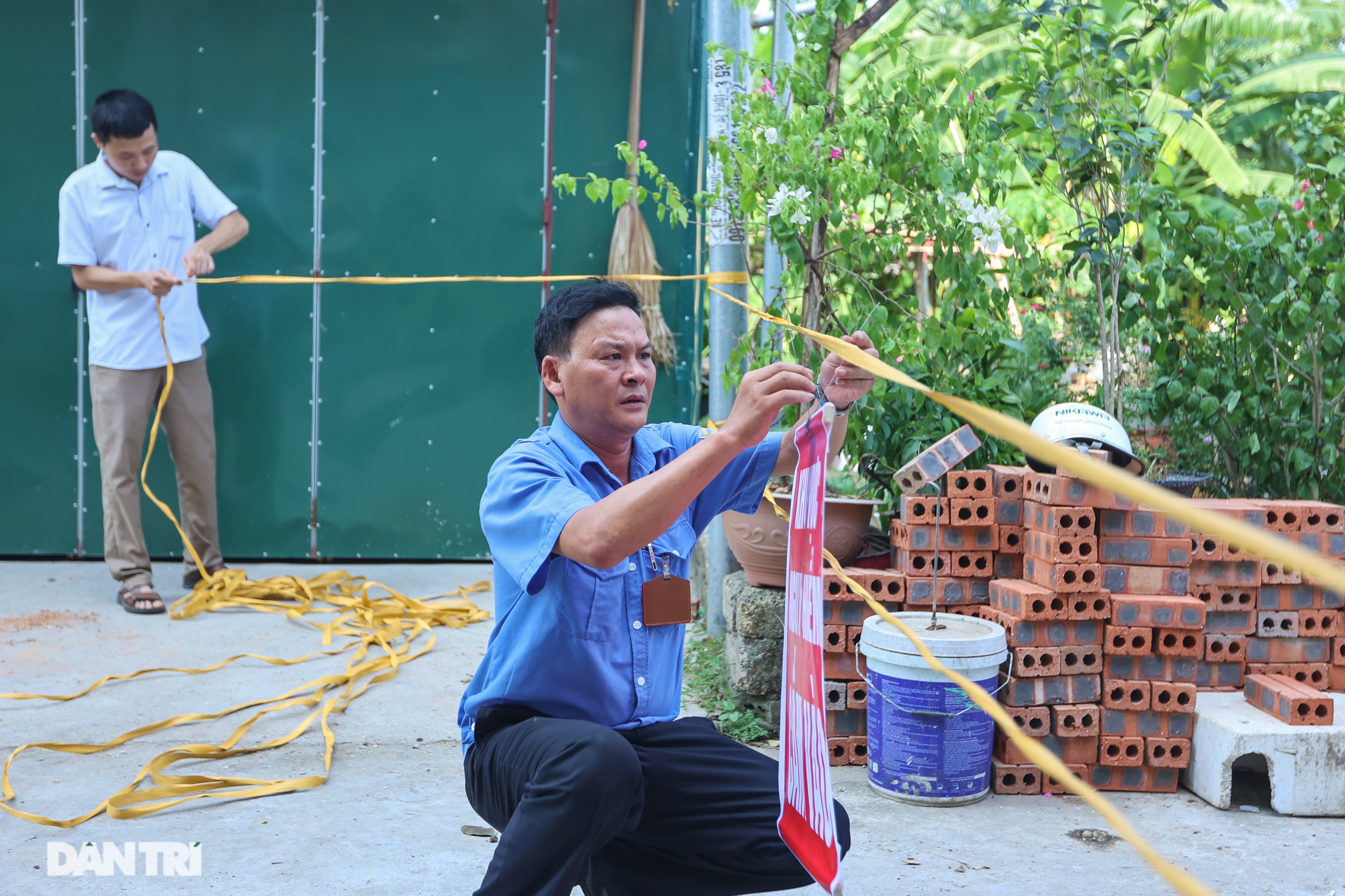 Hiện trường vụ sạt lở đất tại Phú Thọ, 4 người tử vong - 4 Hiện trường vụ sạt lở đất tại Phú Thọ, 4 người tử vong - 4