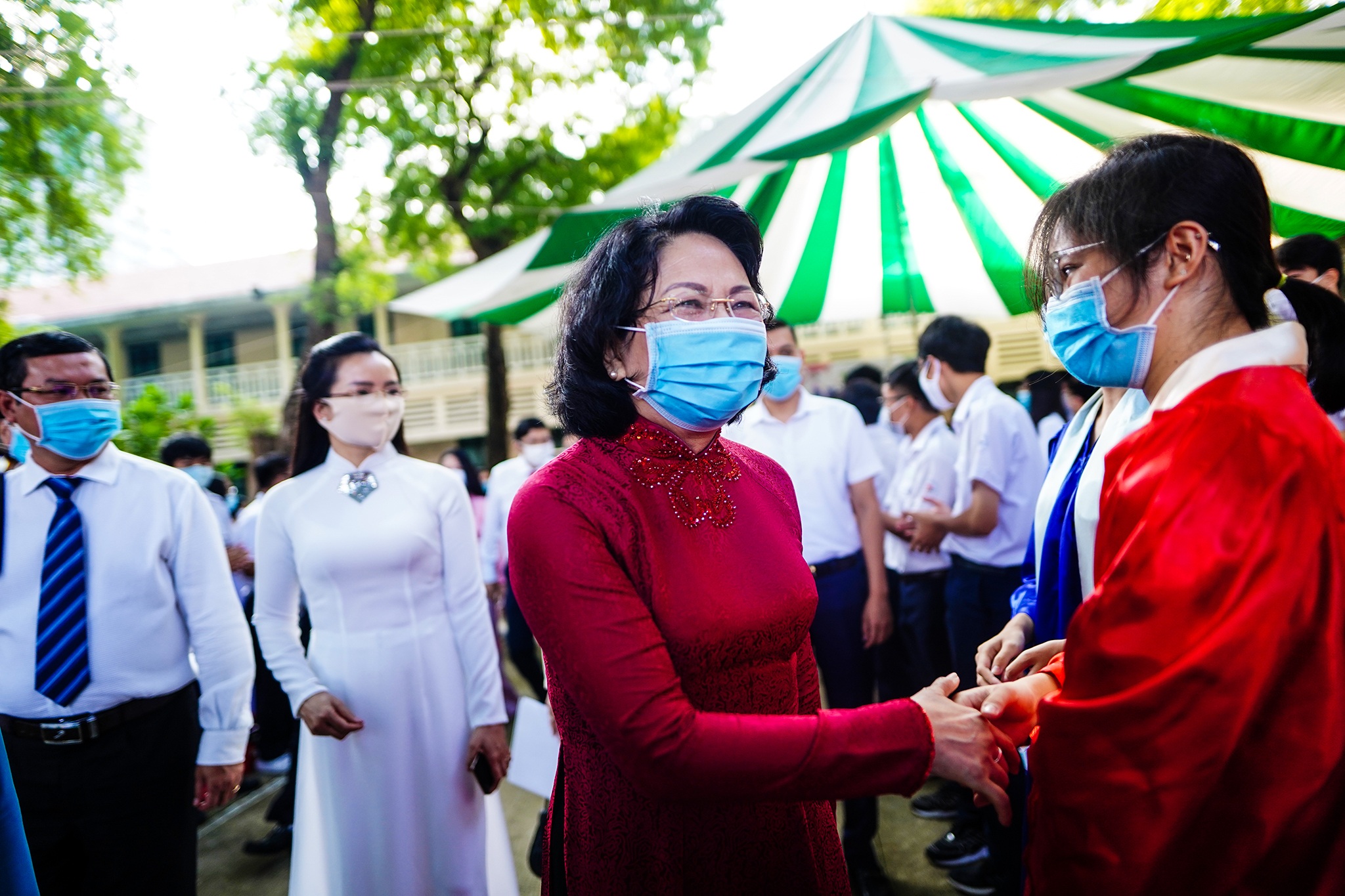 Phó Chủ tịch nước dự khai giảng tại ngôi trường 146 tuổi - 14 Phó Chủ tịch nước dự khai giảng tại ngôi trường 146 tuổi - 14