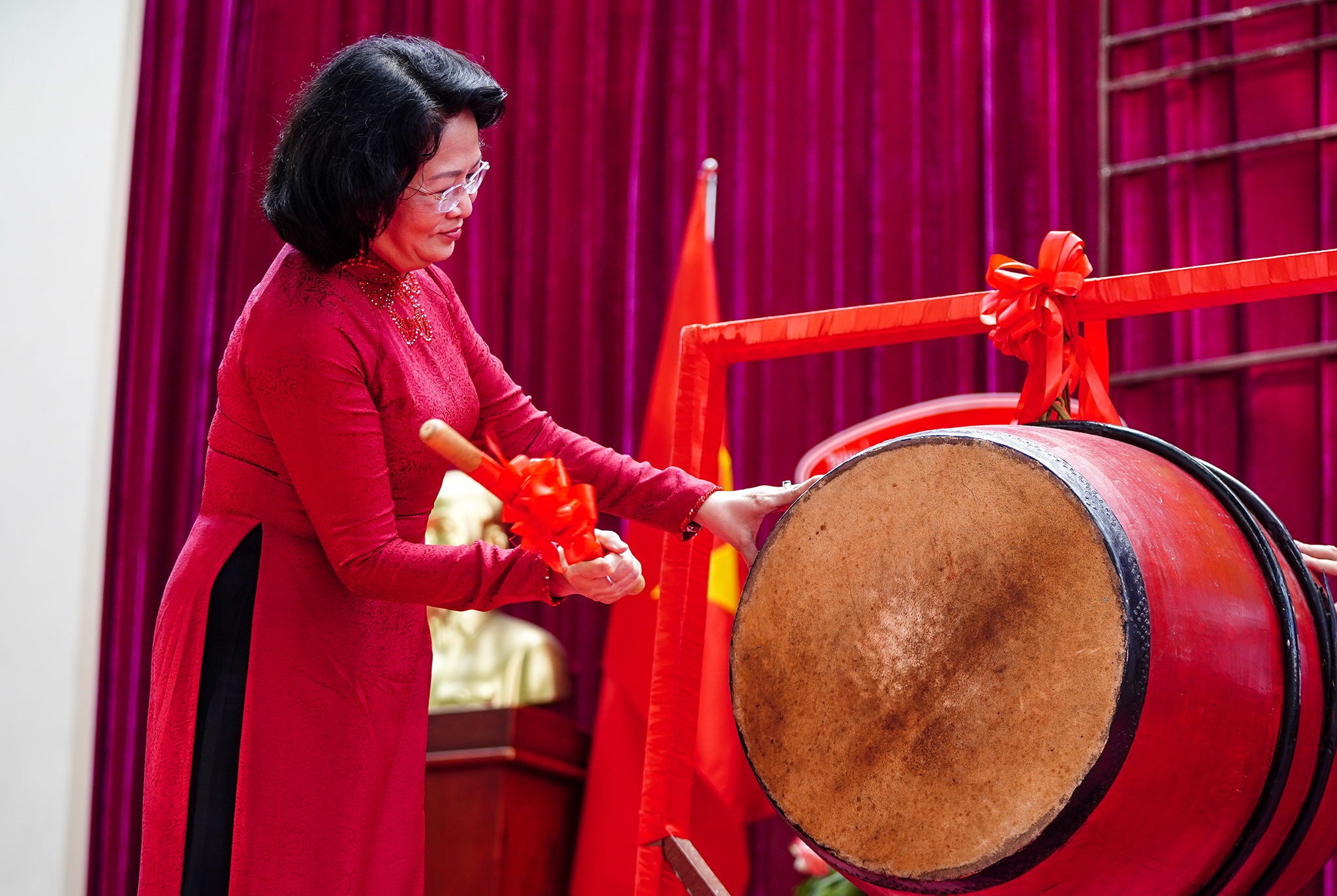 Phó Chủ tịch nước dự khai giảng tại ngôi trường 146 tuổi - 4 Phó Chủ tịch nước dự khai giảng tại ngôi trường 146 tuổi - 4