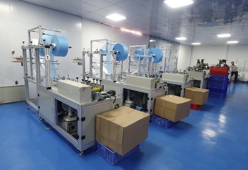 Vỡ mộng làm giàu, giới sản xuất khẩu trang ồ ạt bán tháo, thanh lý thiết bị - 3 Vỡ mộng làm giàu, giới sản xuất khẩu trang ồ ạt bán tháo, thanh lý thiết bị - 3