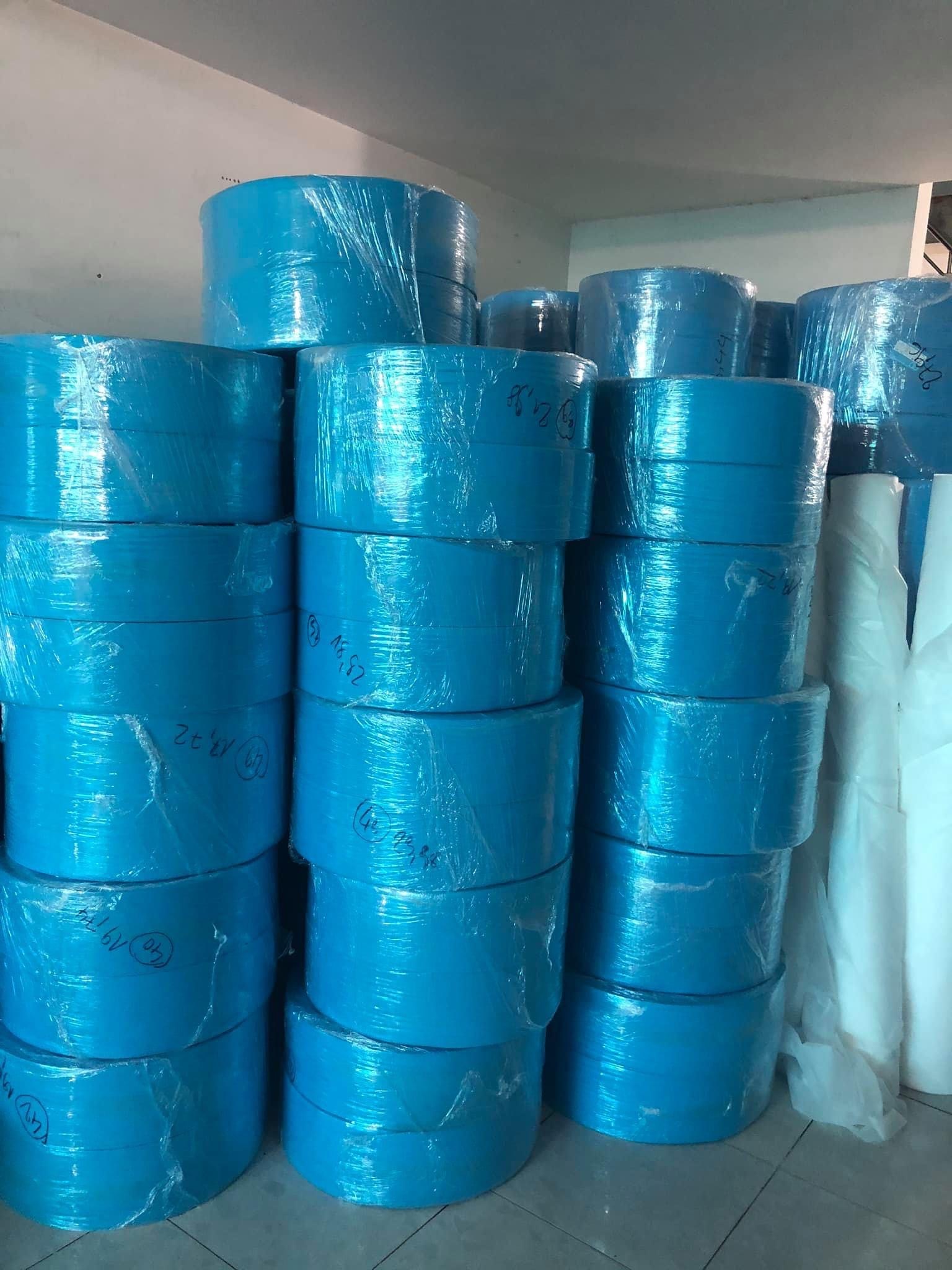 Vỡ mộng làm giàu, giới sản xuất khẩu trang ồ ạt bán tháo, thanh lý thiết bị - 4 Vỡ mộng làm giàu, giới sản xuất khẩu trang ồ ạt bán tháo, thanh lý thiết bị - 4