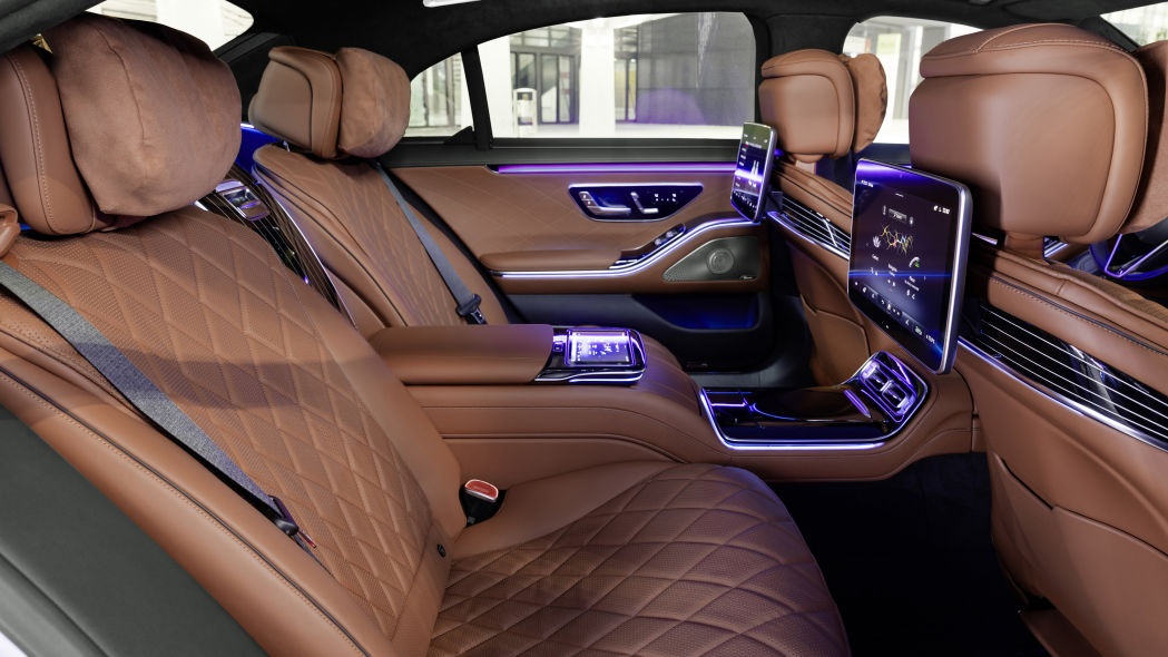 Chọn xe cho nhà giàu: Audi A8, BMW 7-Series, hay Mercedes S-Class mới? - 2 Chọn xe cho nhà giàu: Audi A8, BMW 7-Series, hay Mercedes S-Class mới? - 2