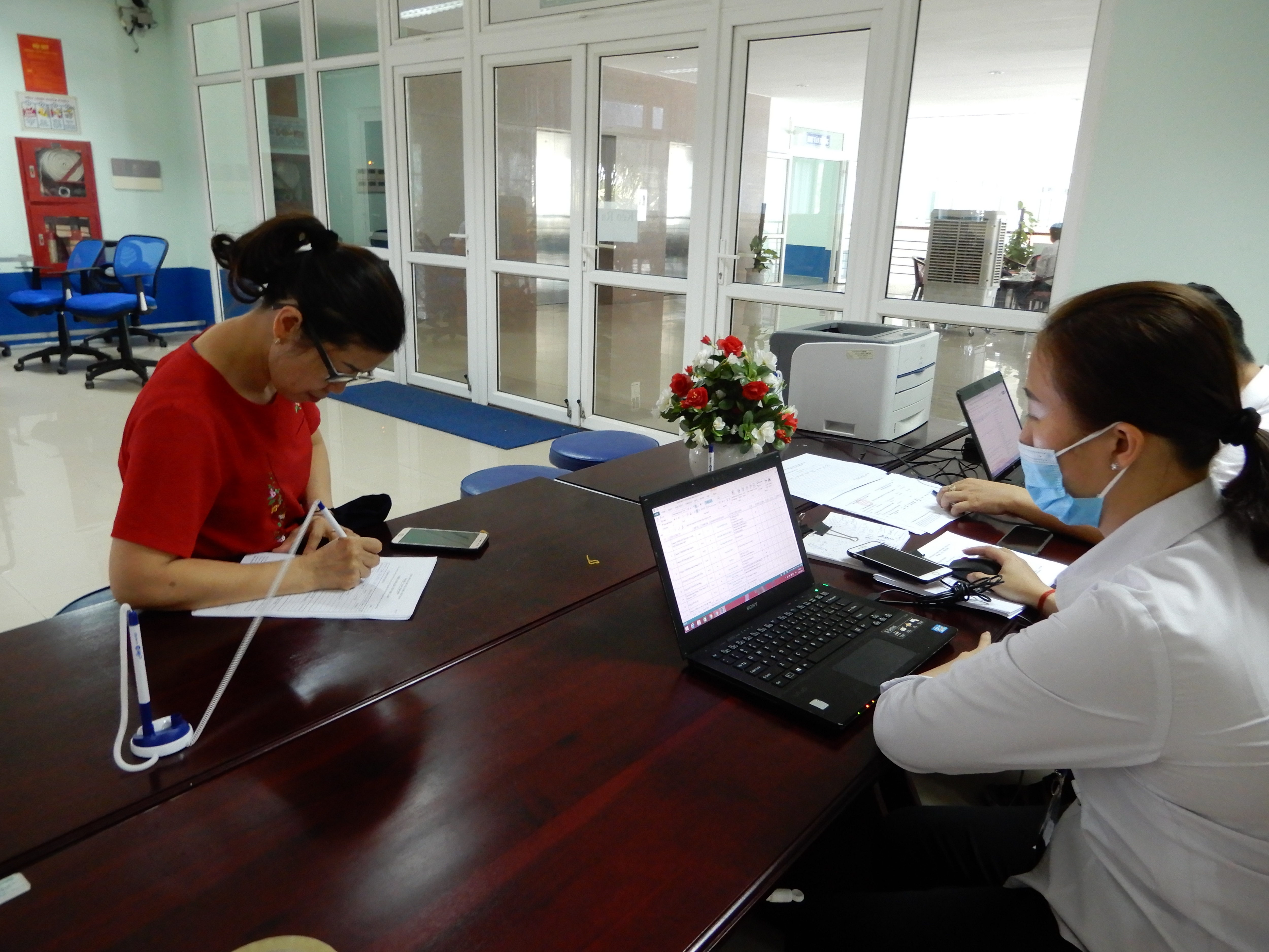 Đà Nẵng: Việc nhiều, người ít tại Phiên giao dịch việc làm tháng 9/2020 - 3
