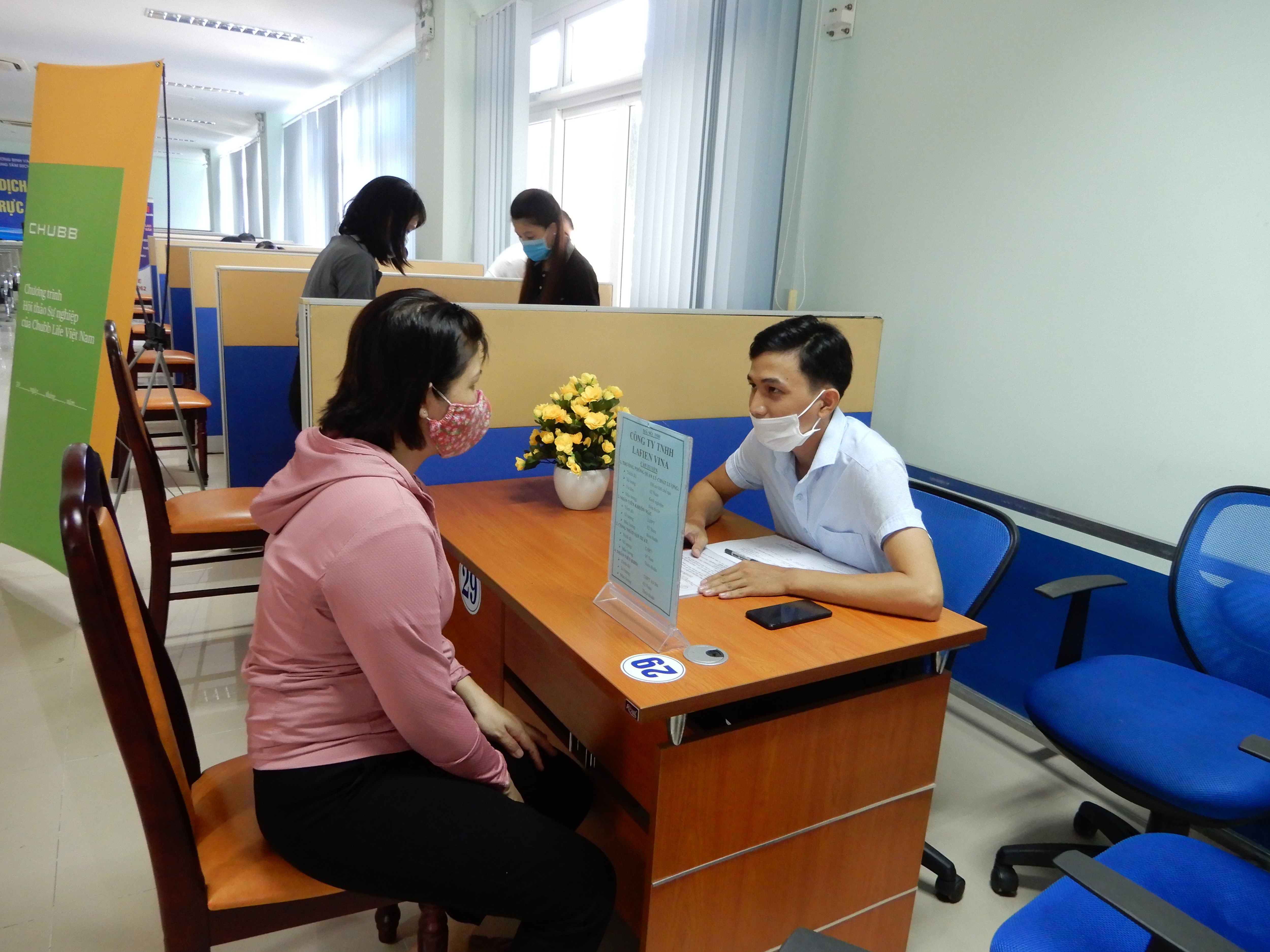 Đà Nẵng: Việc nhiều, người ít tại Phiên giao dịch việc làm tháng 9/2020 - 2