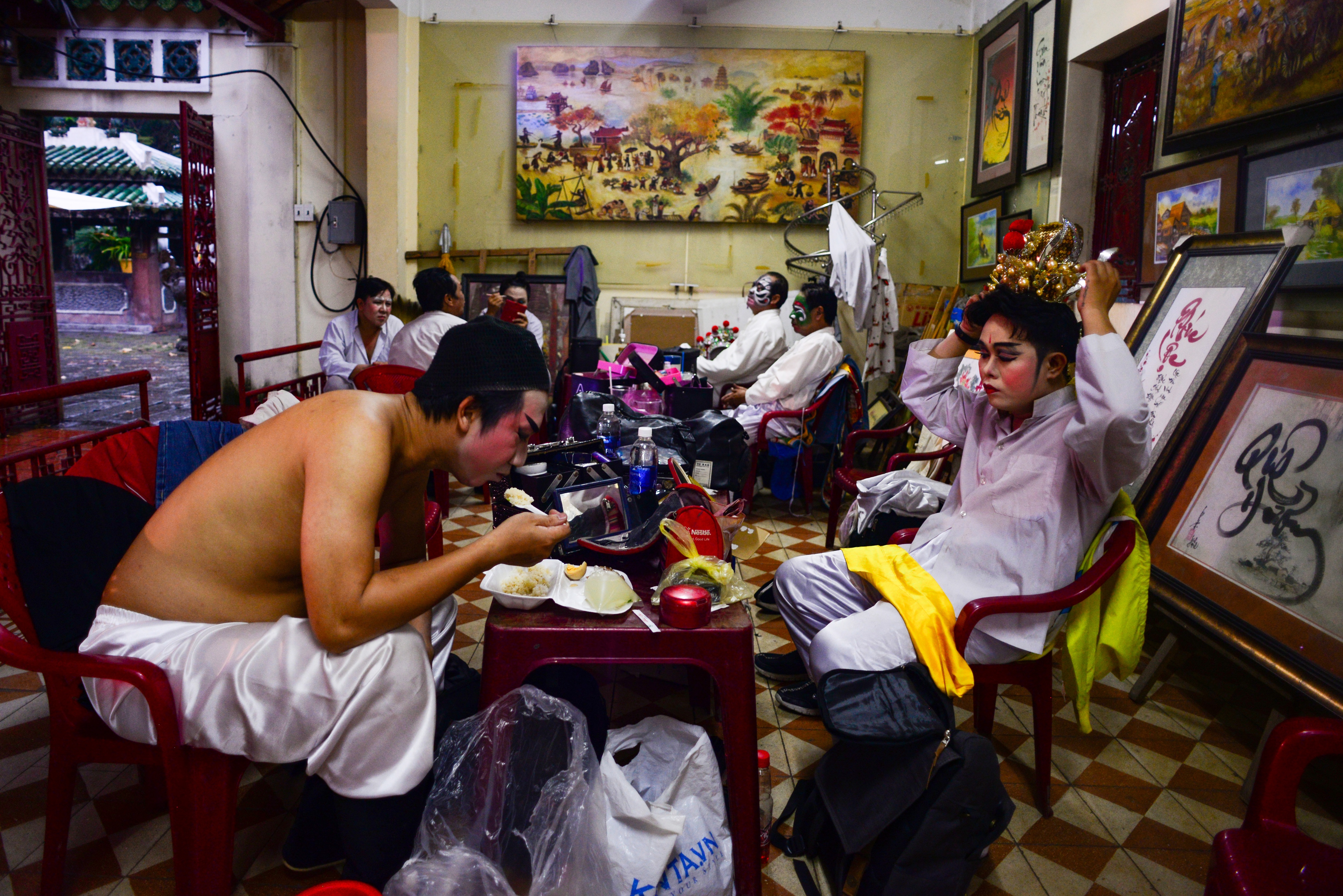Hát bội.jpg Hát bội.jpg