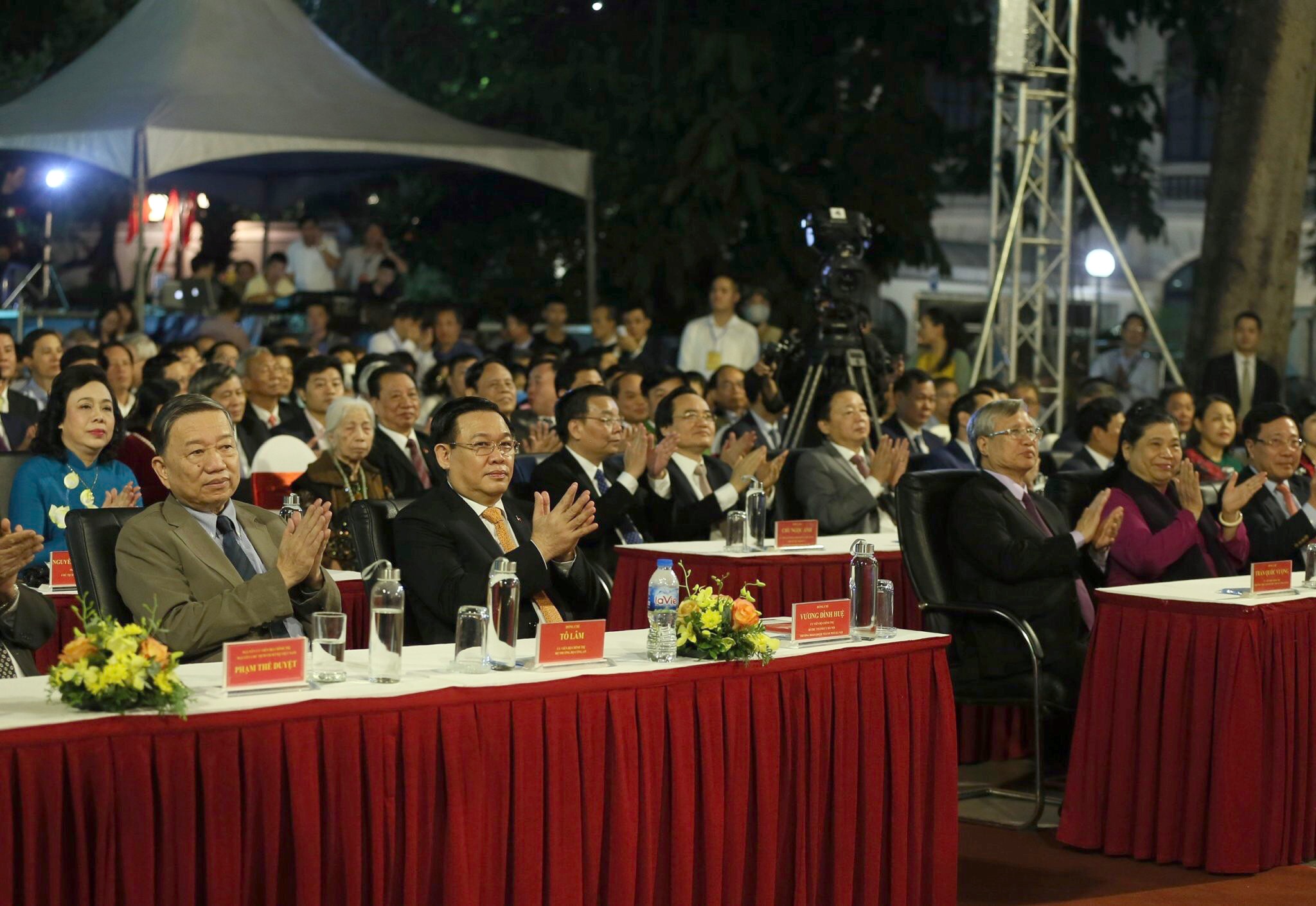 Ông Vương Đình Huệ: Thăng Long - Hà Nội đang vươn mình với ...
