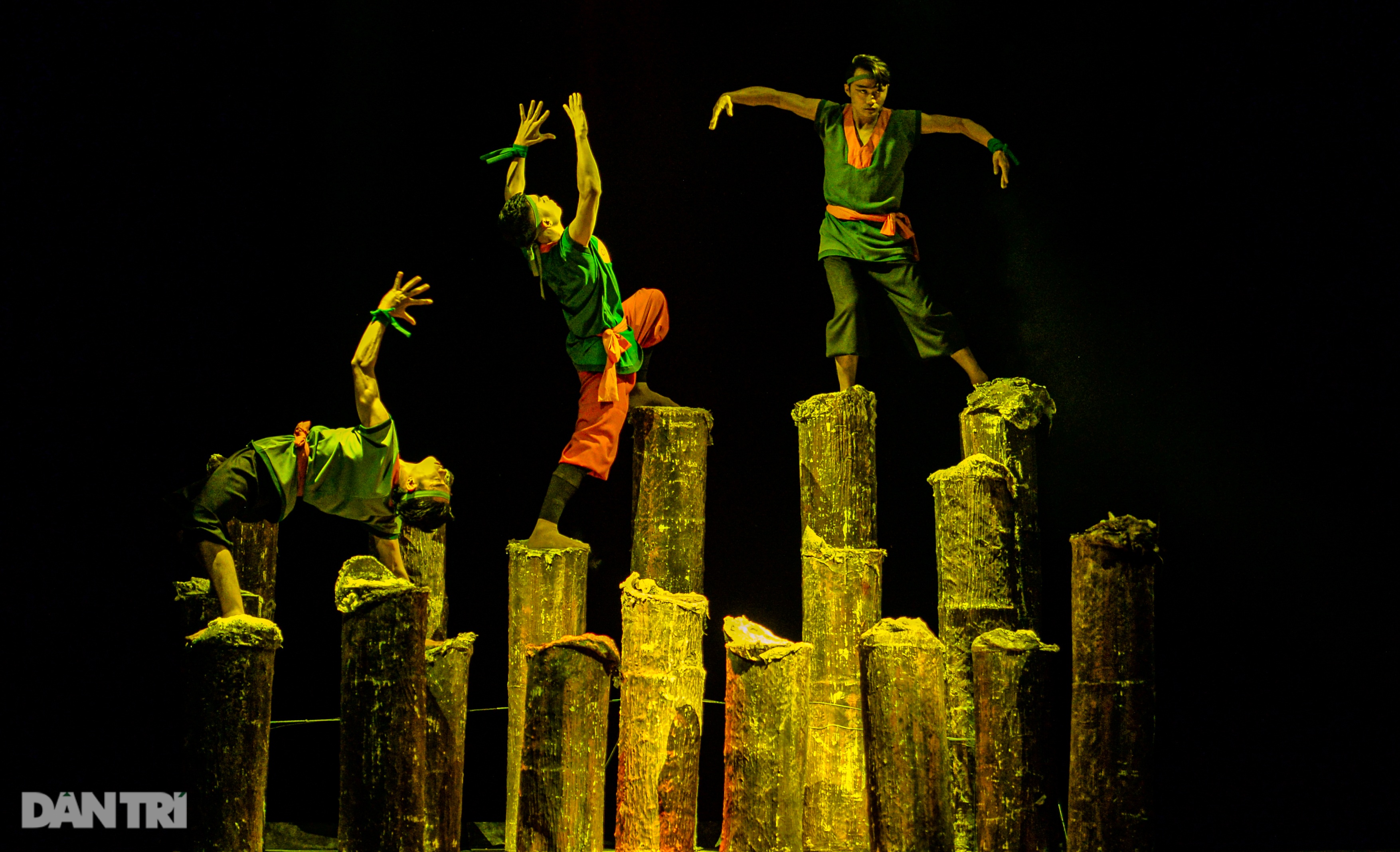 “Súy Vân”, “Hề chèo” thu hút người xem đêm diễn Tài năng múa - 30 “Súy Vân”, “Hề chèo” thu hút người xem đêm diễn Tài năng múa - 30